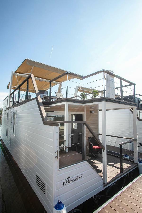 Вилла Floating Sea House Principessa Порторож Экстерьер фото